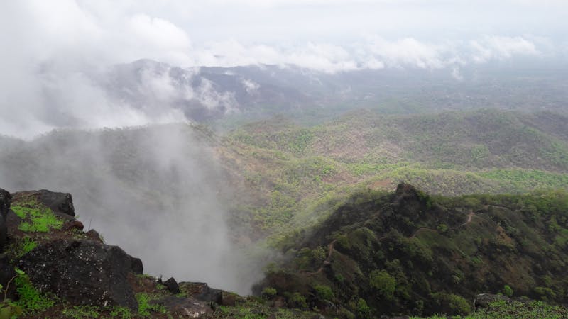 من الحالات التي يشرع فيها التيمم